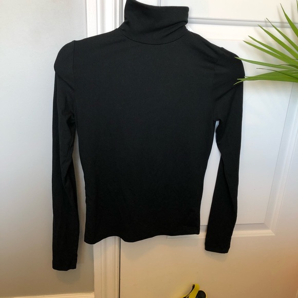 Black Urban Outfitters Mock Neck/Open Back ✨ - Picture 1 of 3